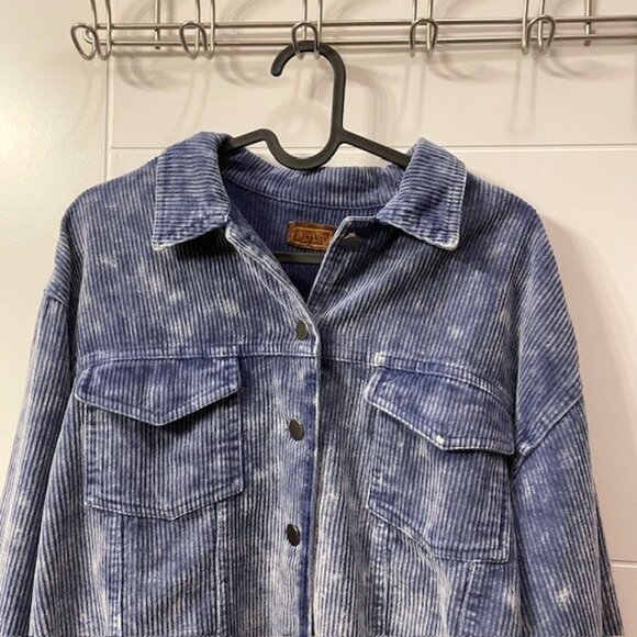 NWOT POL Distressed Corduroy Shacket Shirt Jacket Blue Raw Hem Button Down Large - Picture 3 of 16
